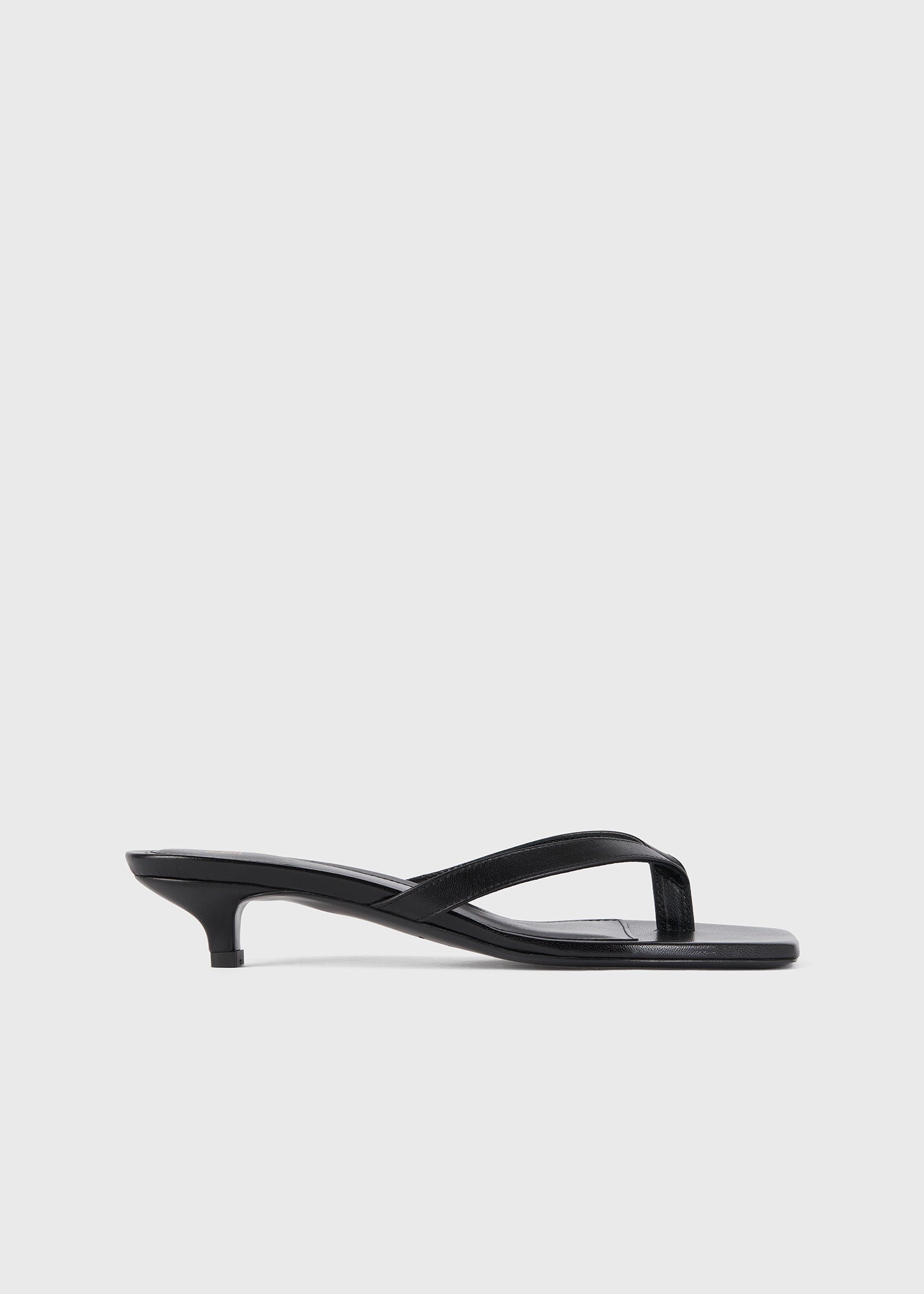 mistaken From Korean The Flip-Flop Heel black – Totême