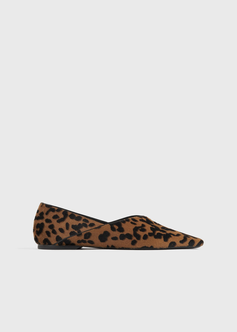 The Everyday Flat leopard