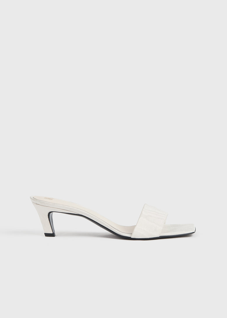 The Mule Sandal off-white