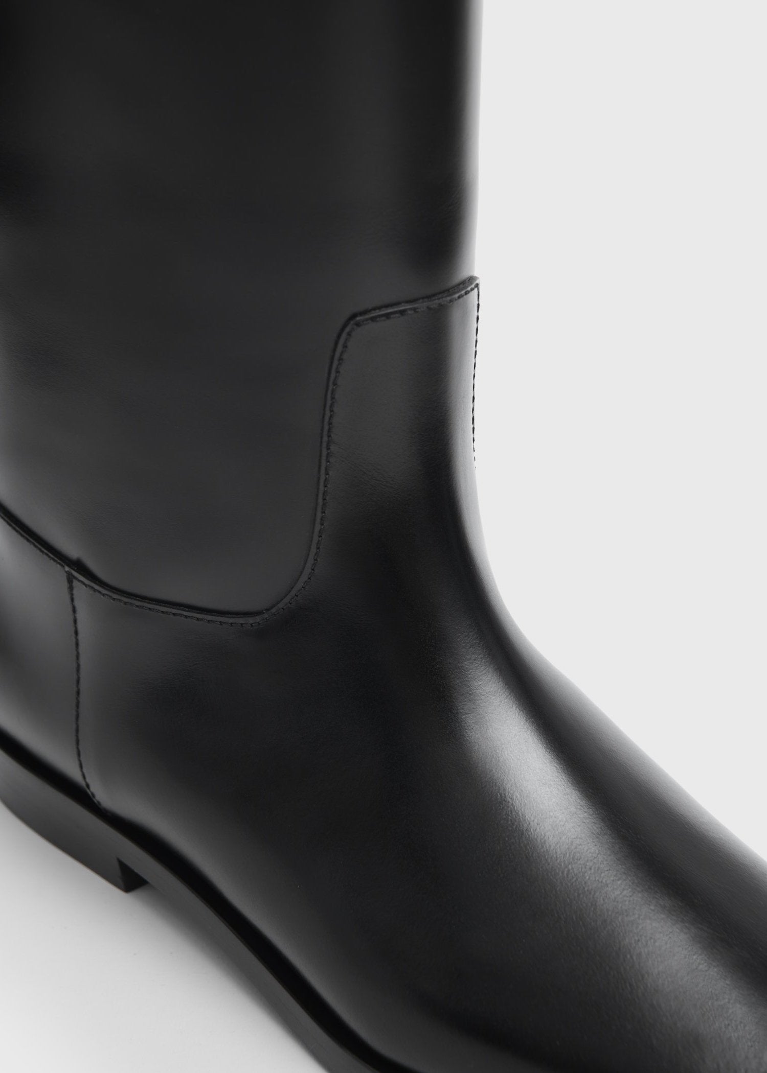 The Riding Boot black – TOTEME