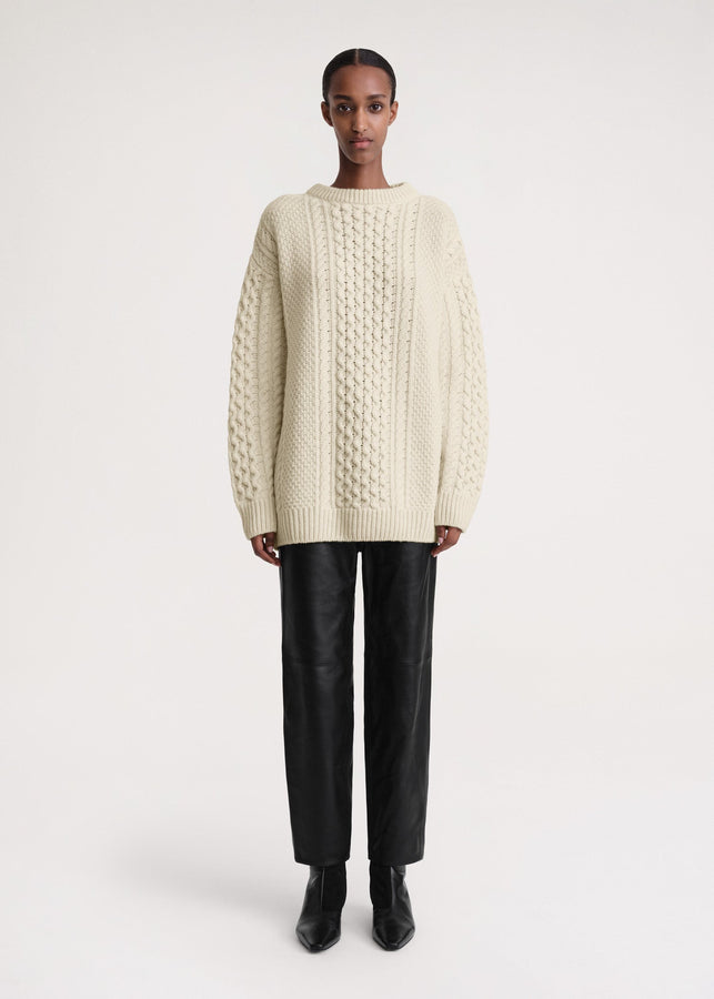 Chunky cable knit cream