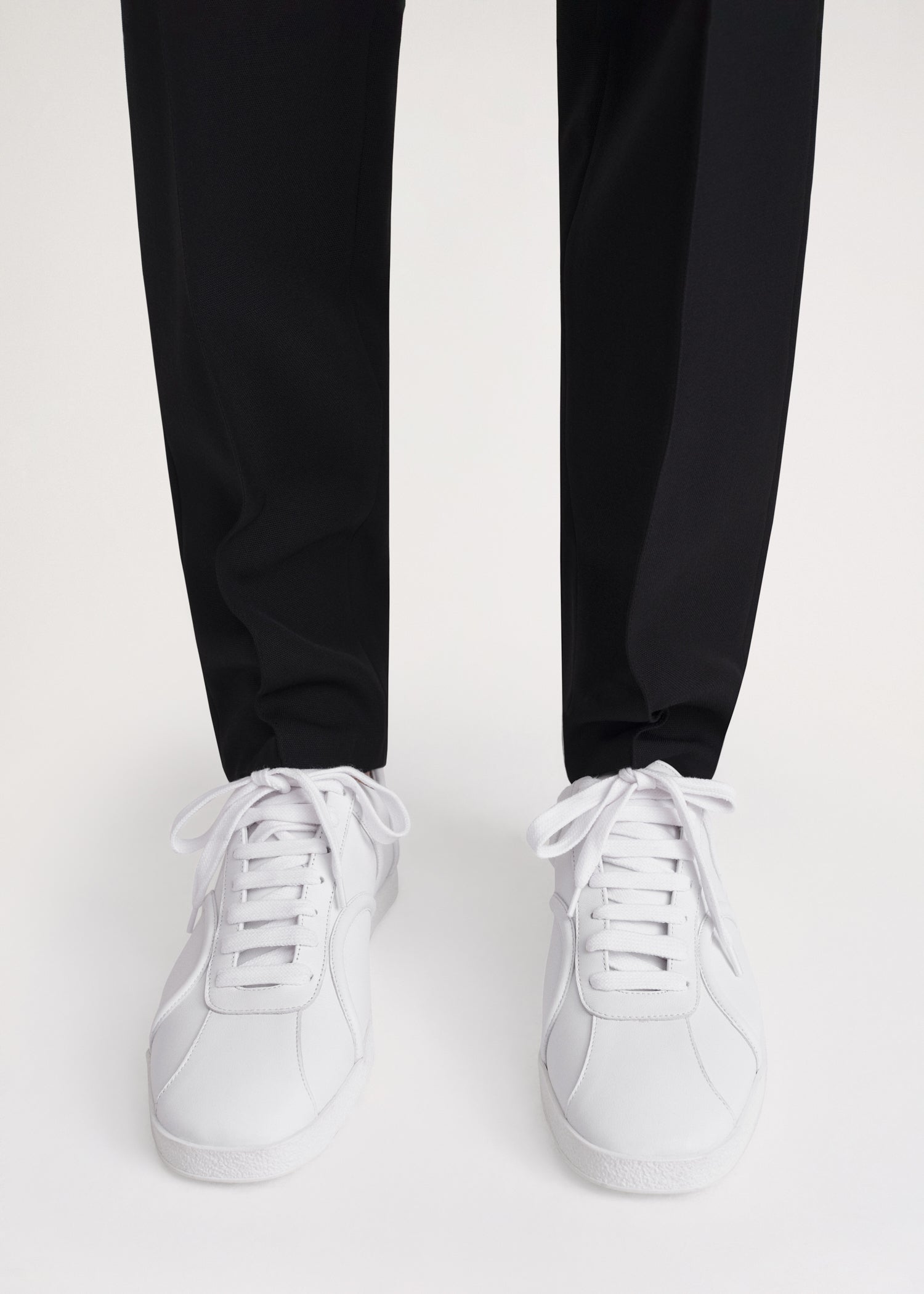 The Leather Sneaker white – TOTEME