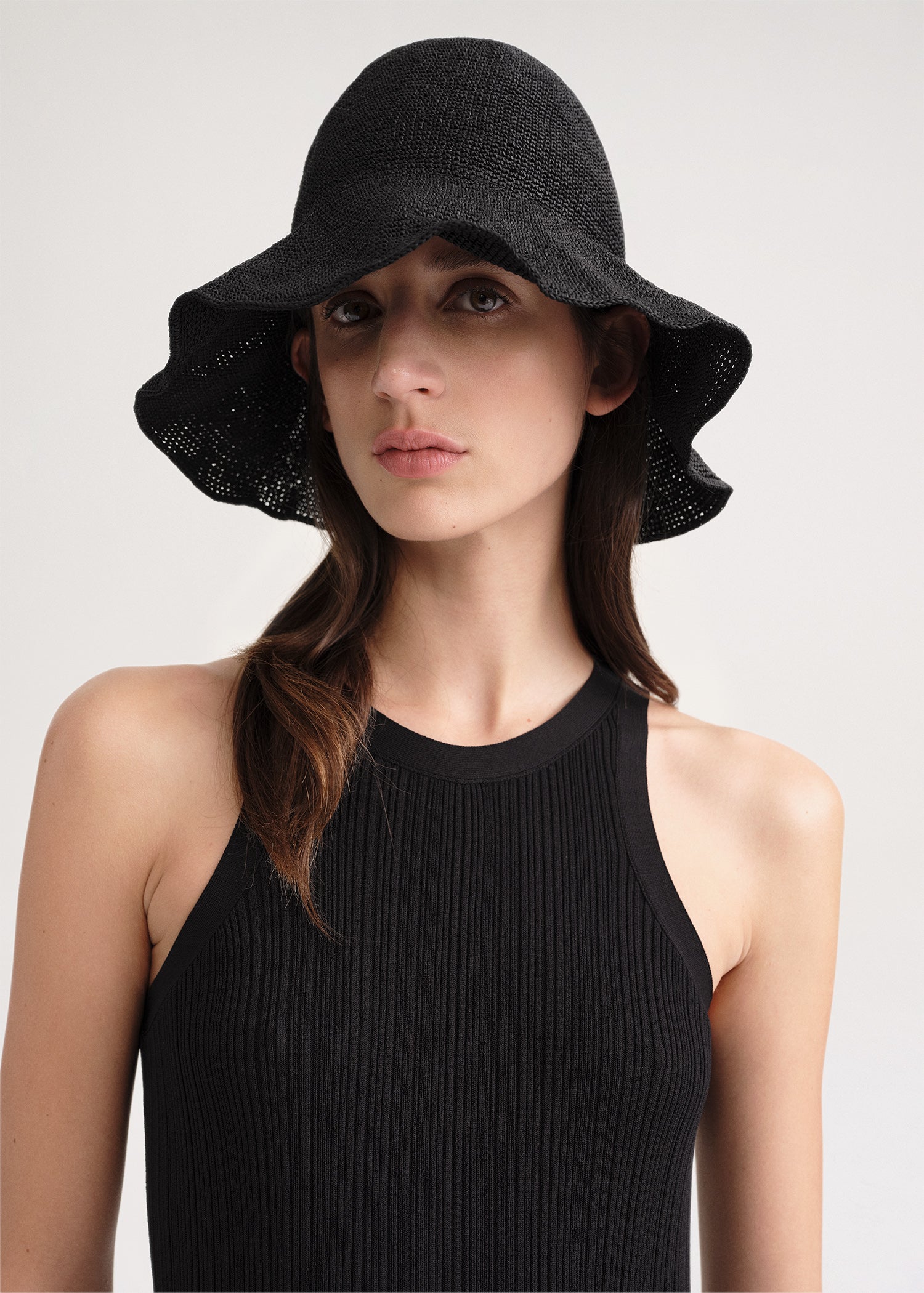 Paper straw hat black – TOTEME