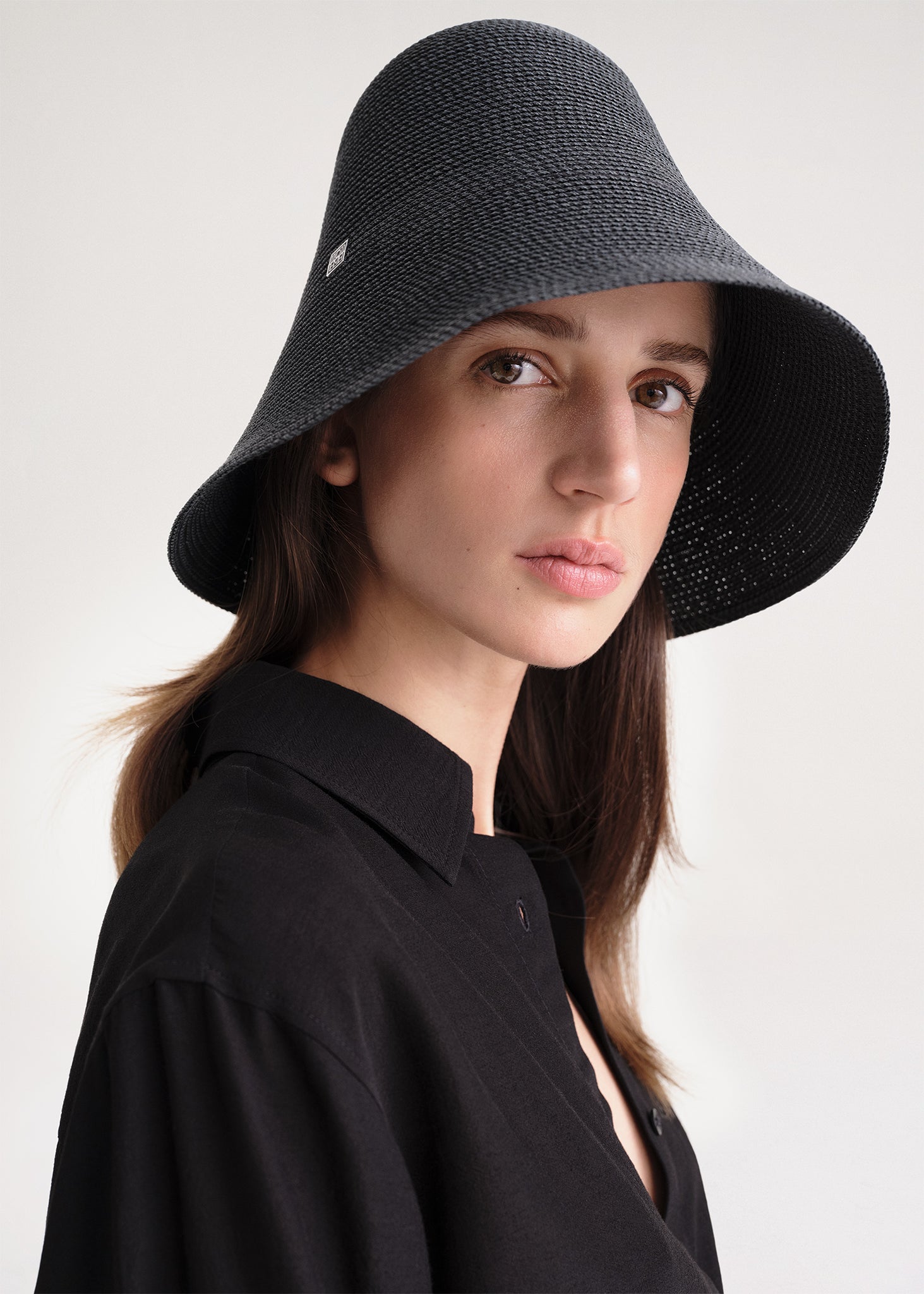 Woven paper straw hat black